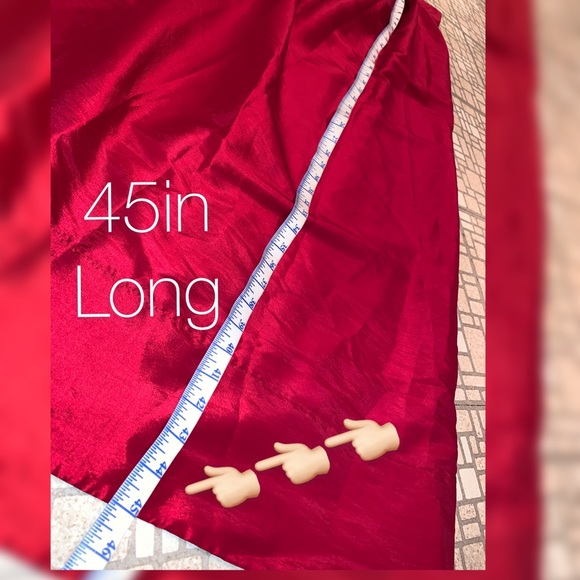 Long red skirt - Picture 4 of 5